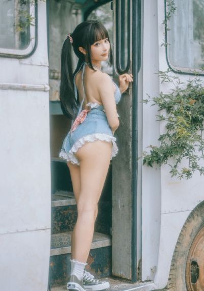 极限裸露第二季未删减